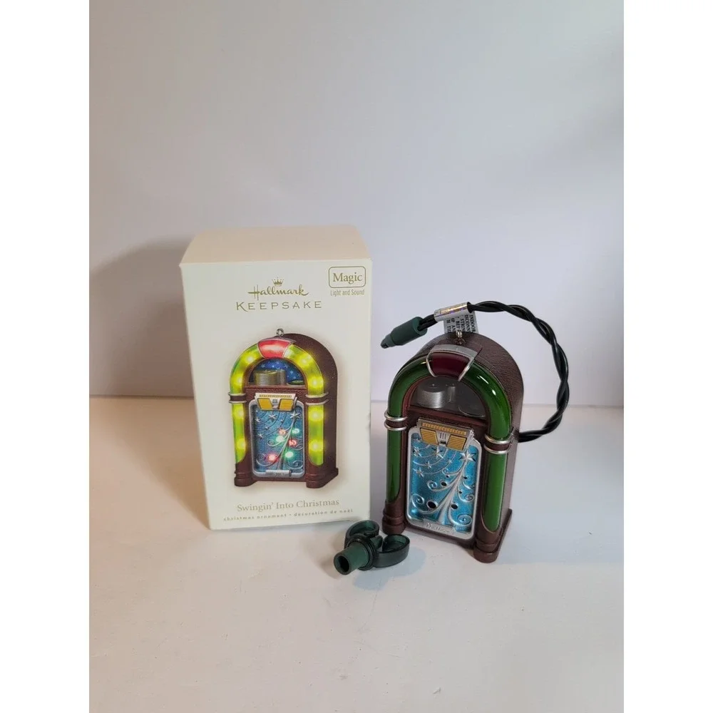 2008 Hallmark Keepsake Ornament‎ SWINGIN INTO CHRISTMAS Jukebox - Magic Series